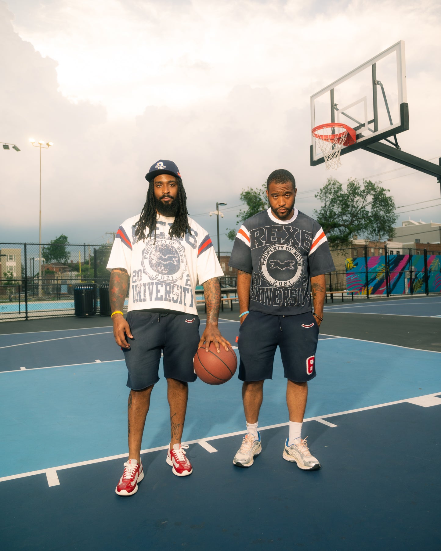 R6 | UNIVERSITY VARSITY T-SHIRT