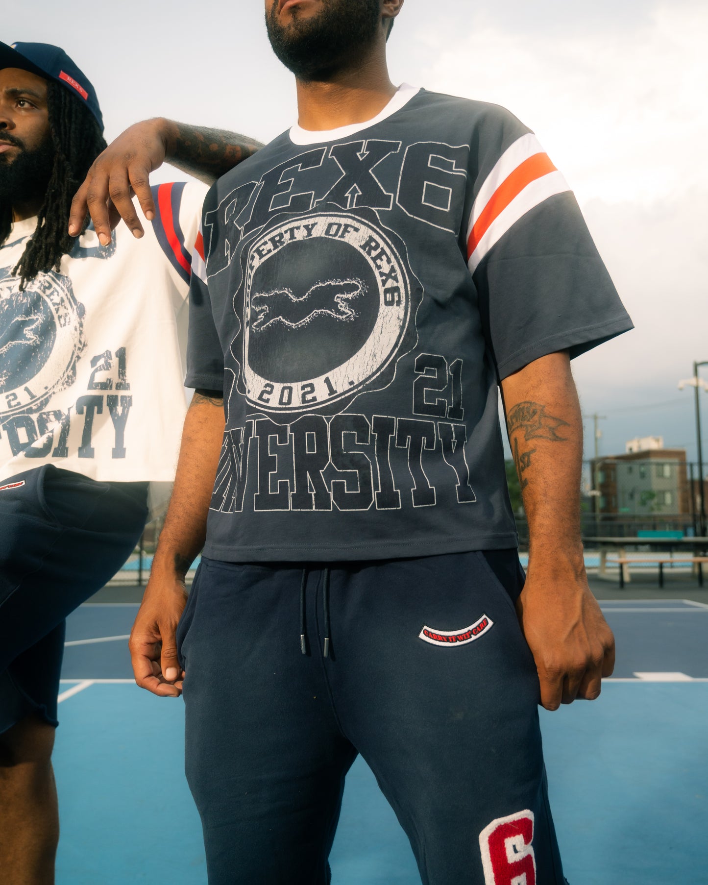 R6 | UNIVERSITY VARSITY T-SHIRT