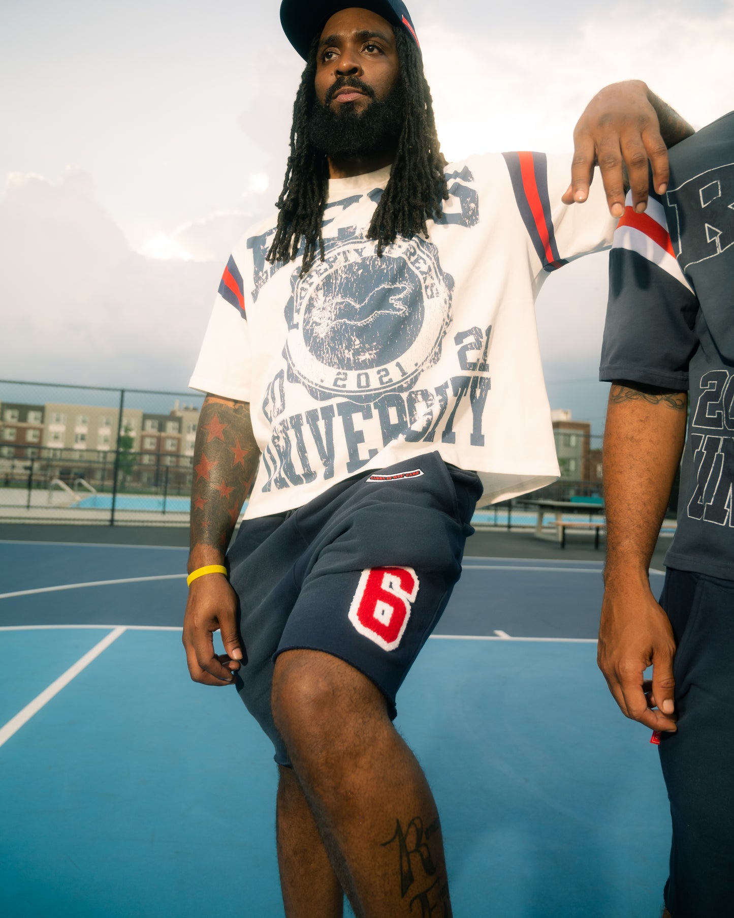 R6 | UNIVERSITY VARSITY T-SHIRT