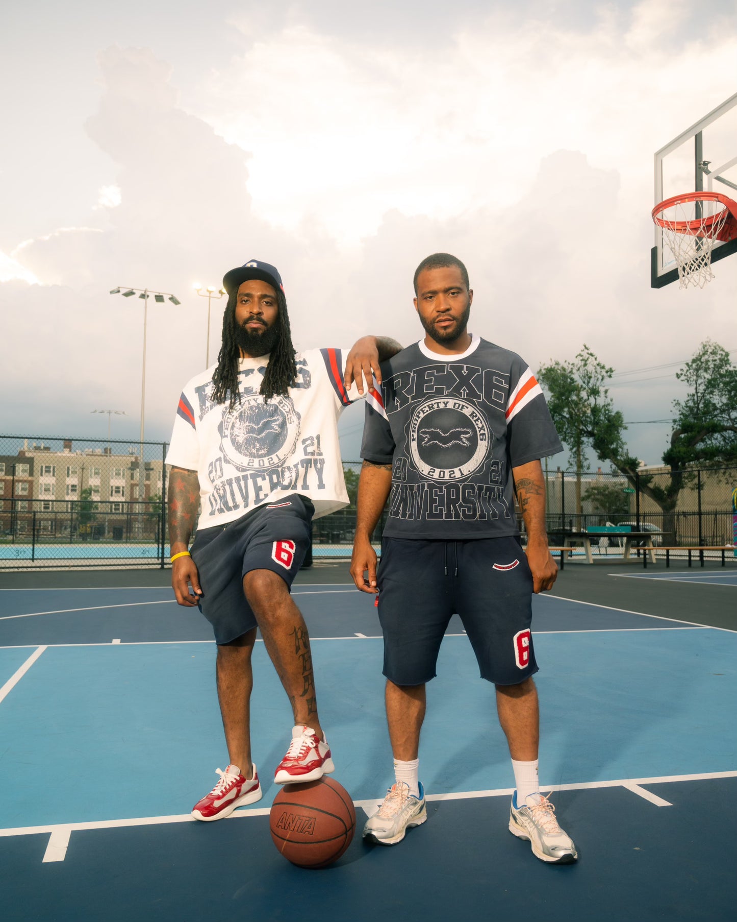 R6 | "CARRY IT WIT' CARE" SWEAT SHORTS